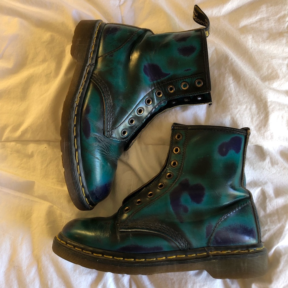 MIE Dr Martens seaglass rub off RARE UK6, US8